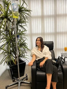 Client receiving IV therapy infusion at Parie Med Spa